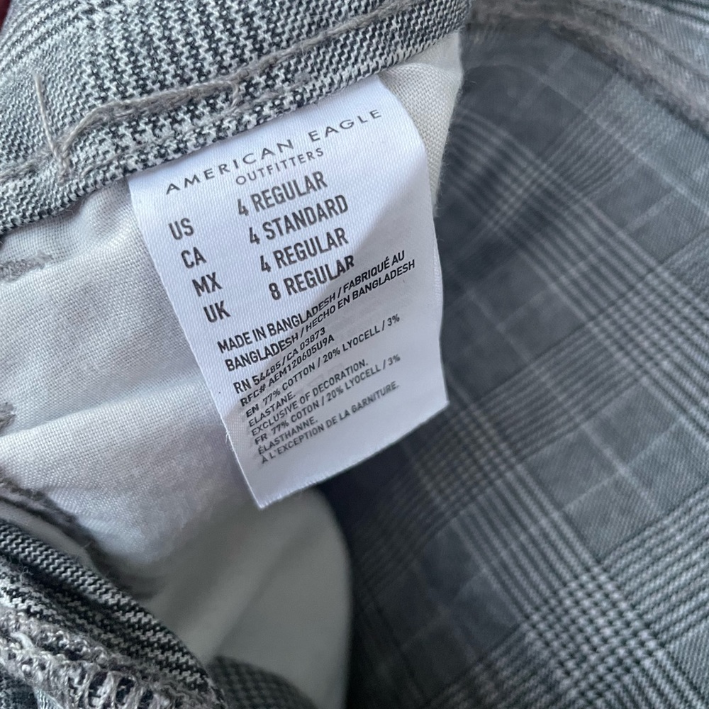 American Eagle size 4 stretchy pants